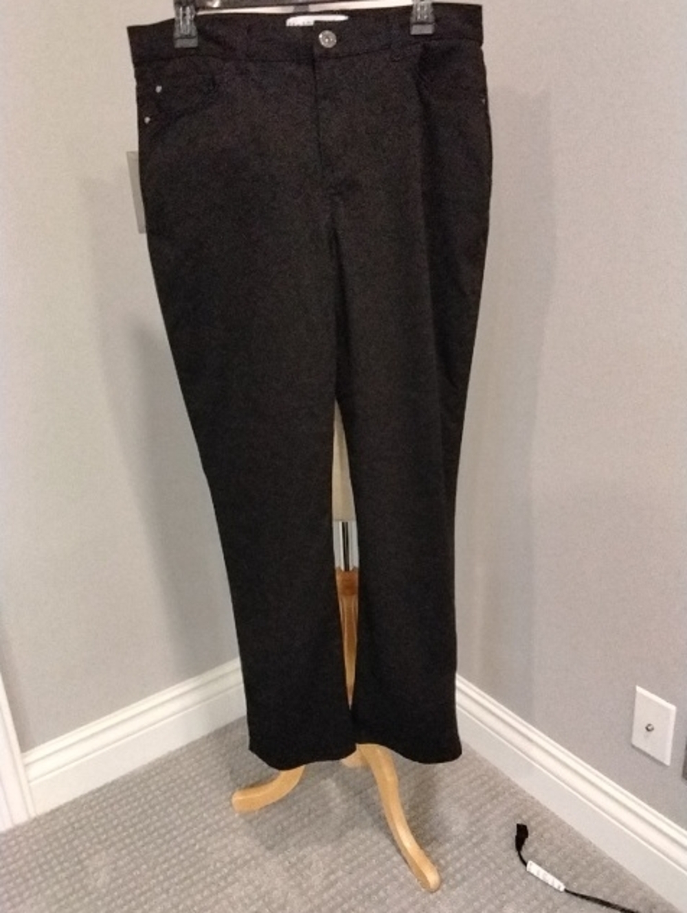 Women's Classic Black Jean Pant